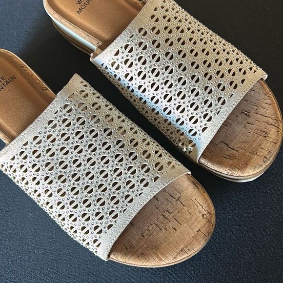 White Mountain Sparkly Sandals 9.5 - Picture 2 of 8